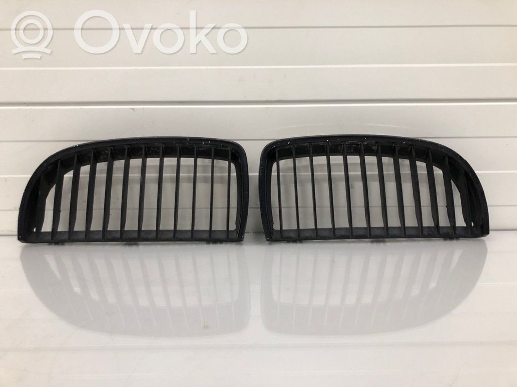 Grille de calandre avant   51137120007,51137120008,51137120007,51137120008
