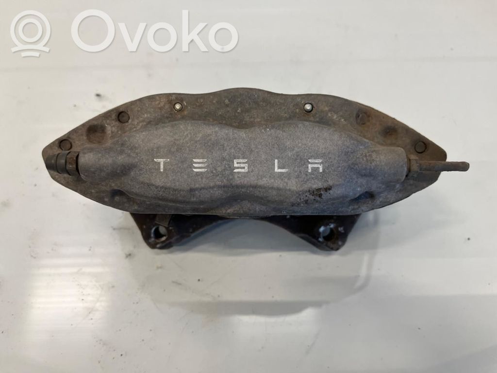 Tesla Model S Задний суппорт 