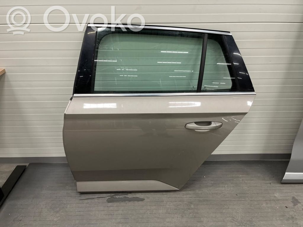Skoda Superb B8 (3V) Puerta trasera 