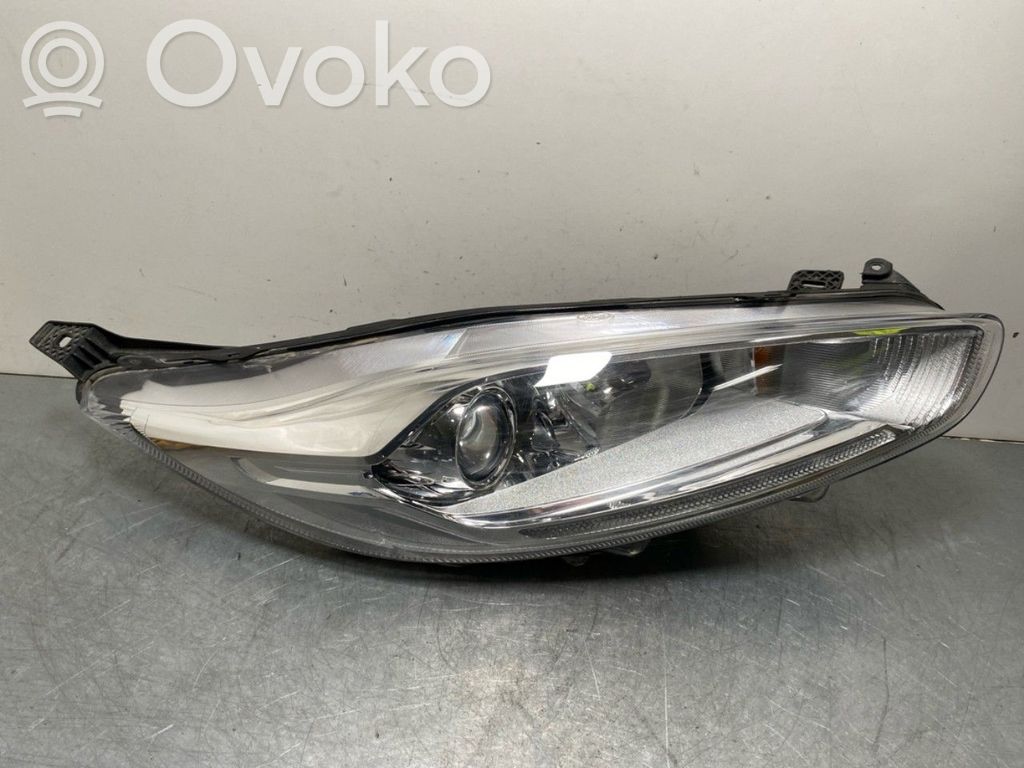 Ford Fiesta Headlight/headlamp 
