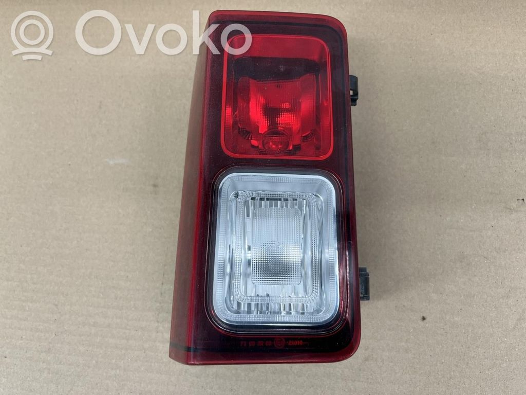 Nissan NV300 Rear/tail lights 