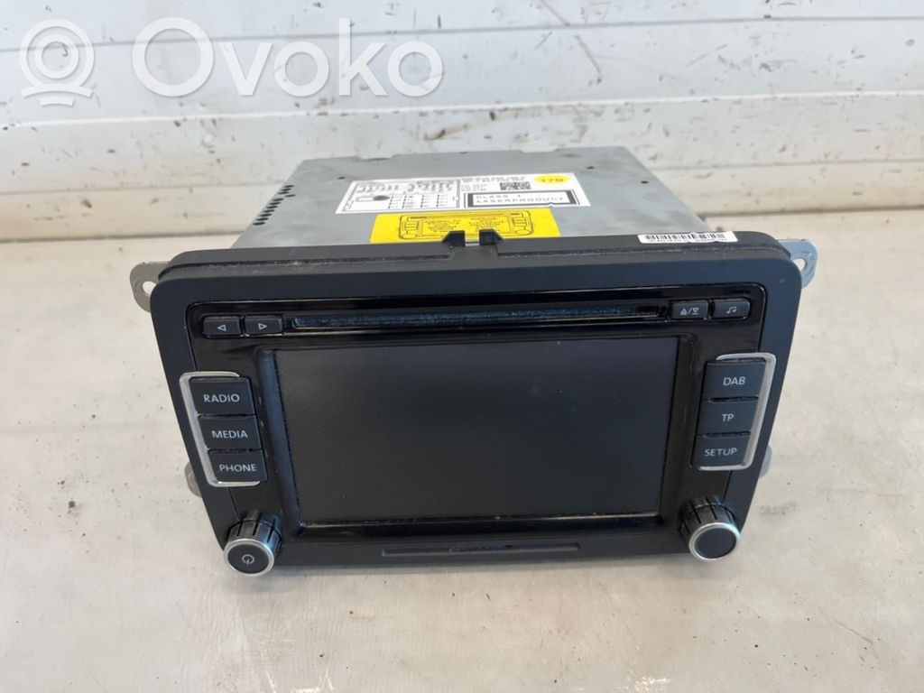 Volkswagen PASSAT B7 Unità principale autoradio/CD/DVD/GPS 
