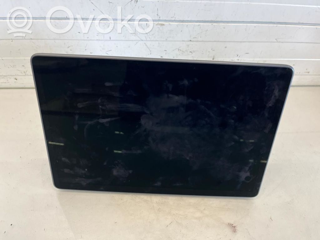Tesla Model Y Head unit multimedia control 