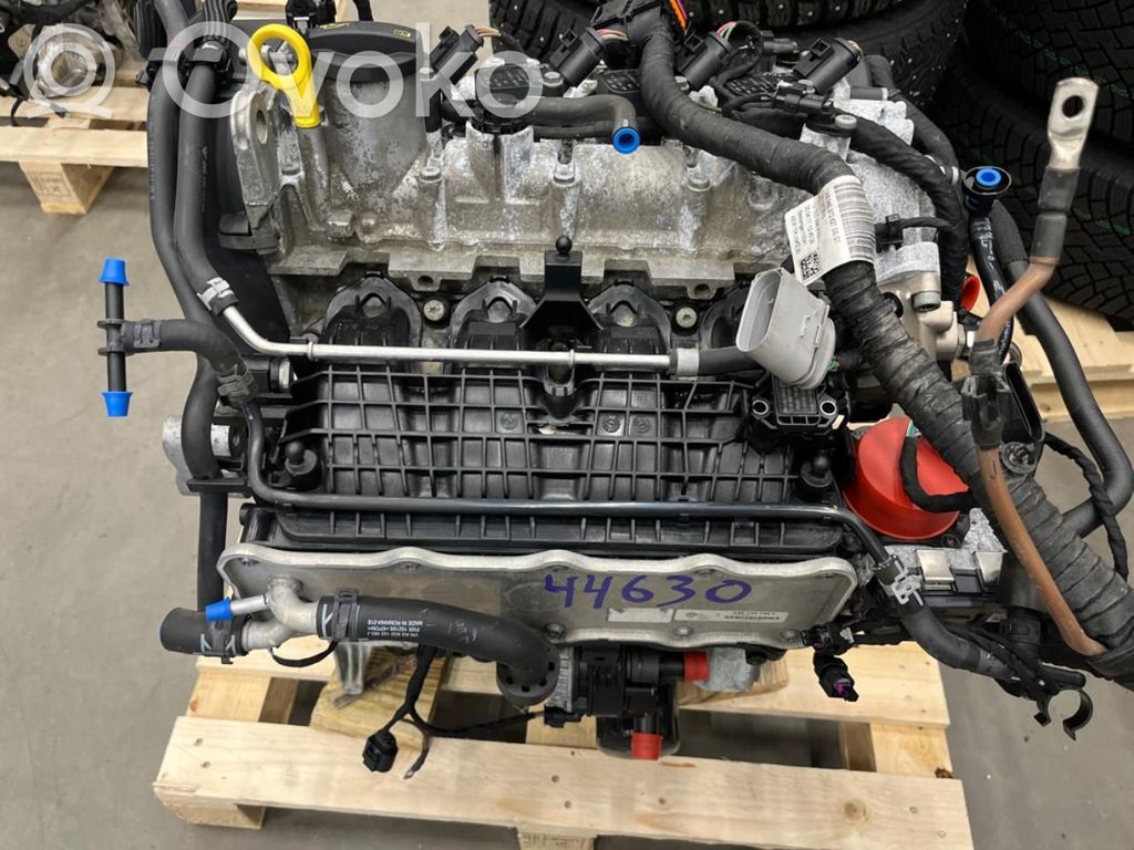 Volkswagen PASSAT B8 Engine 