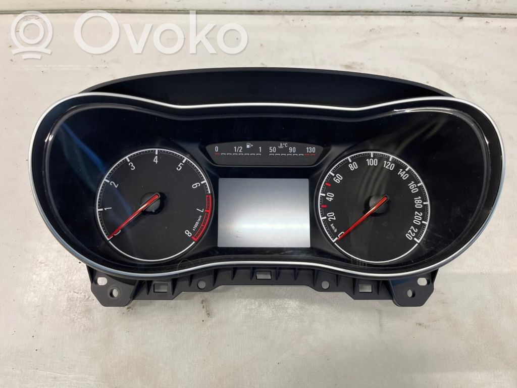 Opel Corsa E Spidometrs (instrumentu panelī) 