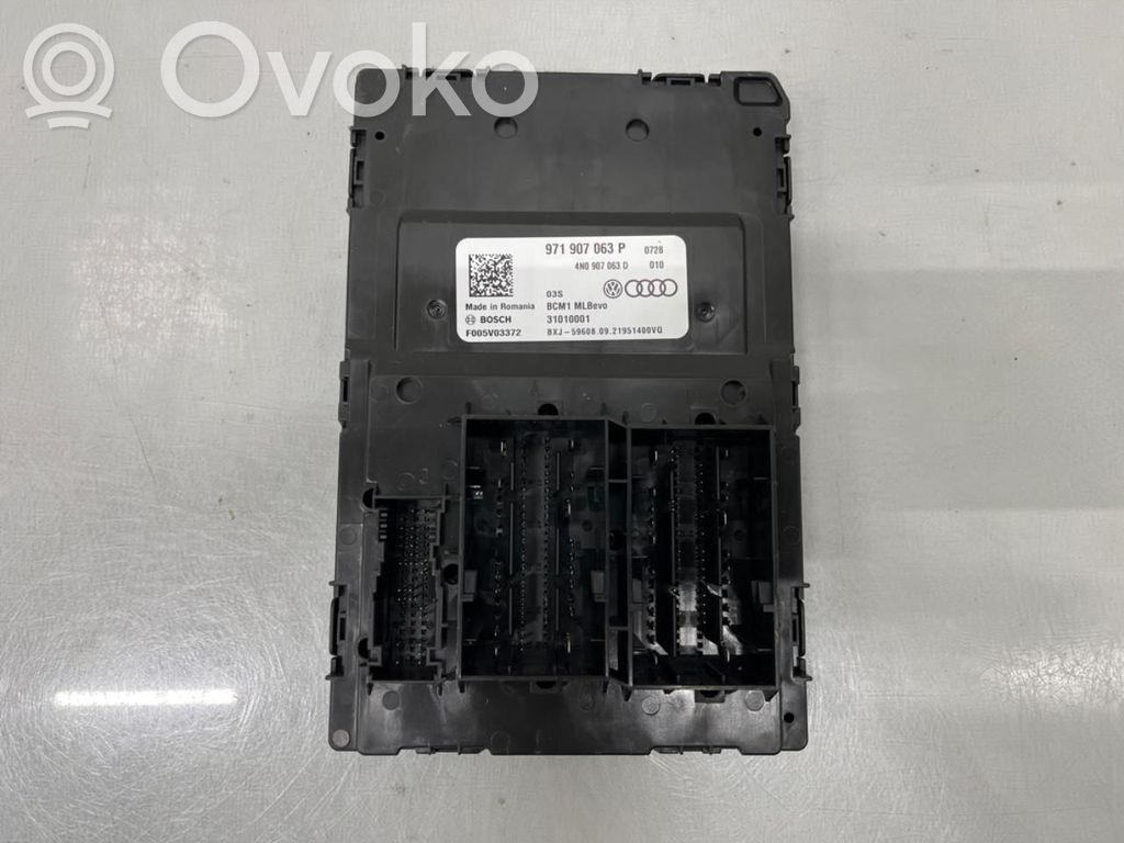 Porsche Taycan 9J1 Modul de control caroserie central 