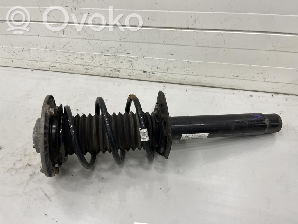 BMW 3 F30 F35 F31 Amortyzator osi przedniej ze sprężyną 