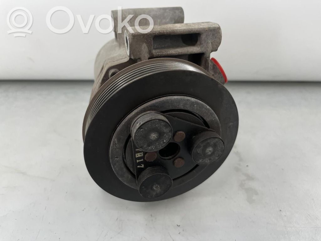 Isuzu D-Max Ilmastointilaitteen kompressorin pumppu (A/C) 