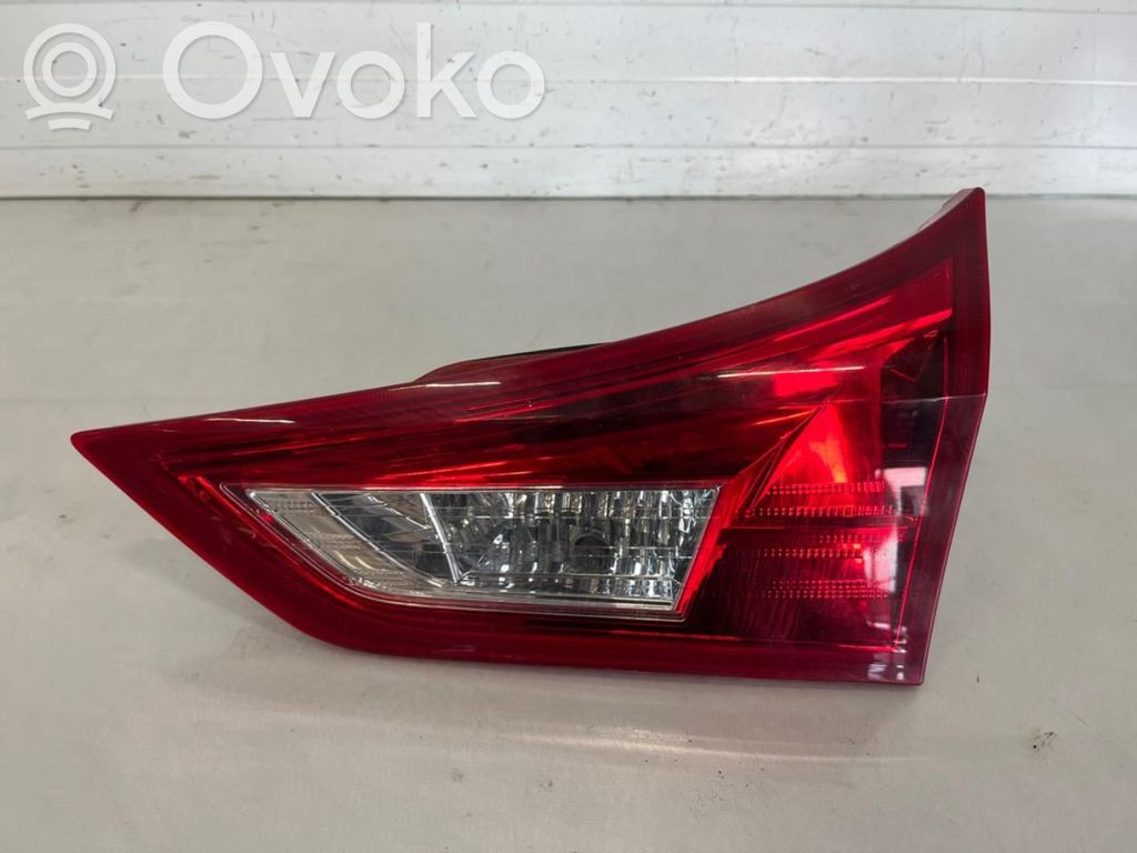 Toyota Auris E180 Lampa tylna 