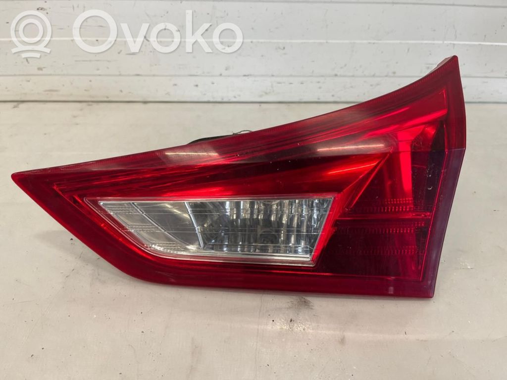 Toyota Auris E180 Lampa tylna 