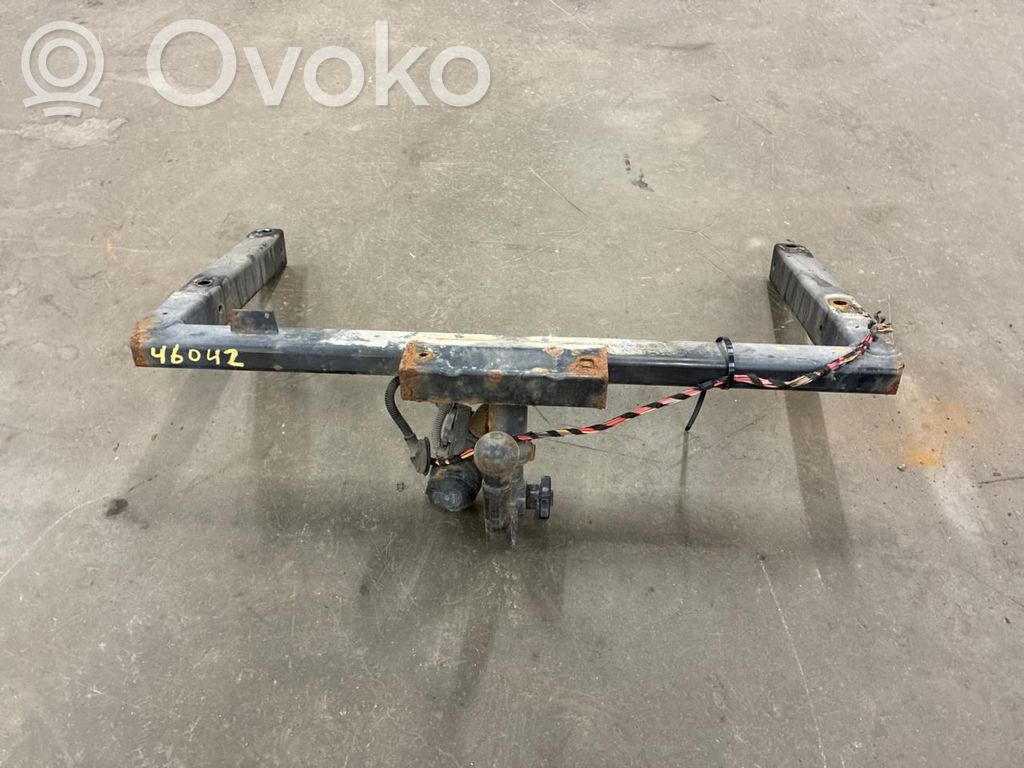 Audi A4 S4 B8 8K Vetokoukku