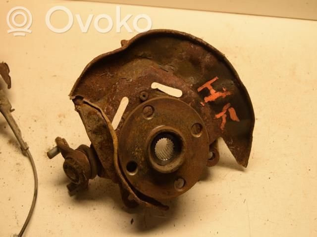 Toyota Corolla Verso E121 Achsschenkel vorne 