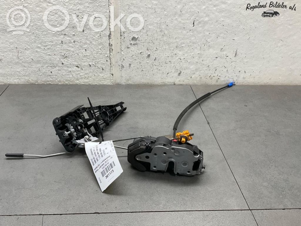 Opel Zafira C Încuietoare ușă față 