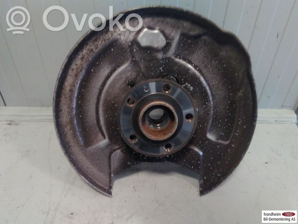 Volvo S60 Mangueta de dirección de rueda trasera 