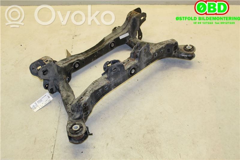 Jeep Cherokee IV KK Galinis traversas 
