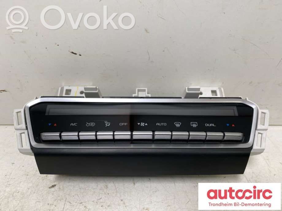 Isuzu D-Max Climate control/heater control trim 