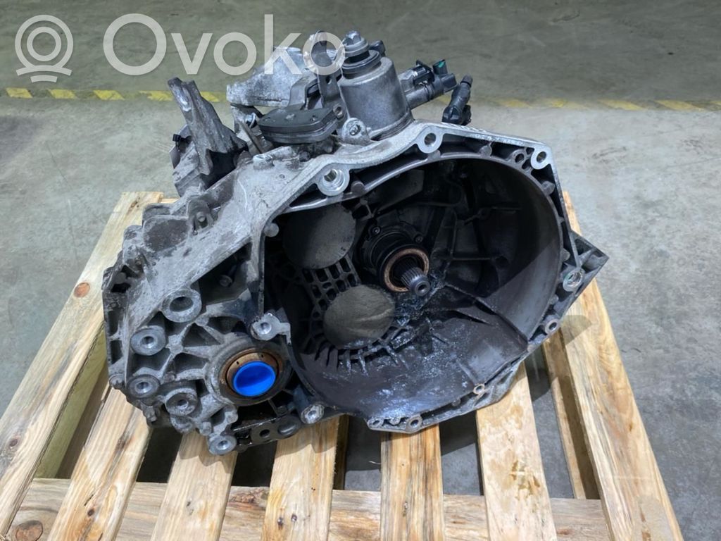 Opel Zafira C Cutie viteze manuală cu 6 trepte 