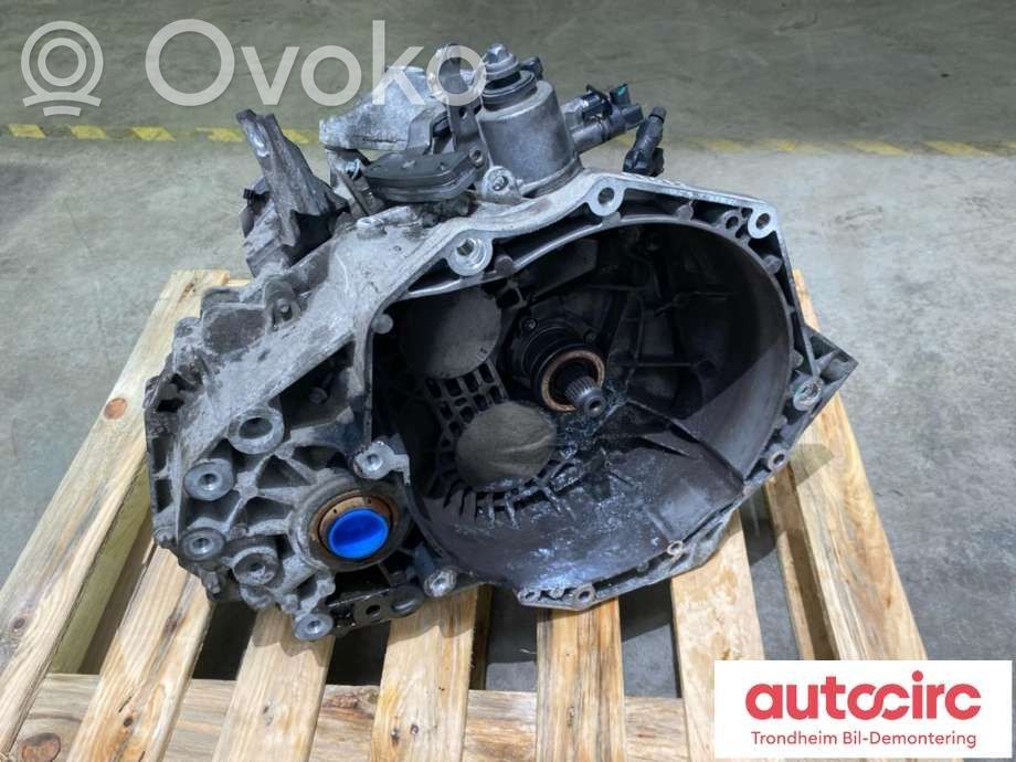 Opel Zafira C Caja de cambios manual de 6 velocidades 