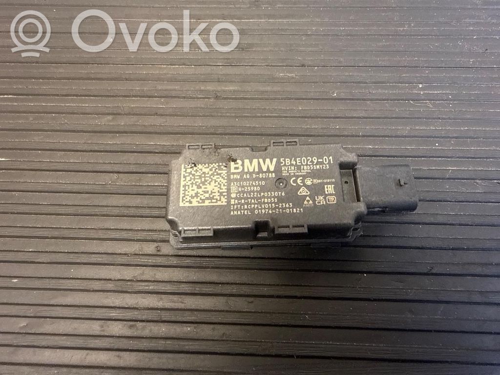 GPS-pystyantenni   61355B4E029,61355B4E029