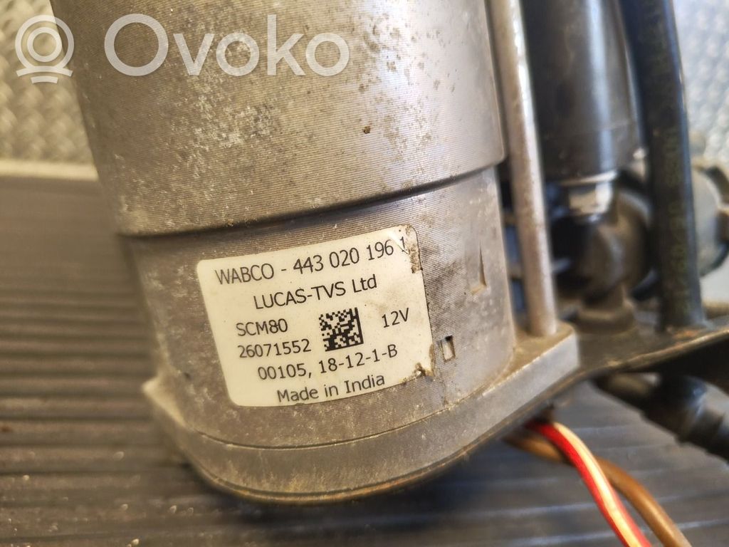 Audi A8 S8 D3 4E Air suspension compressor/pump 