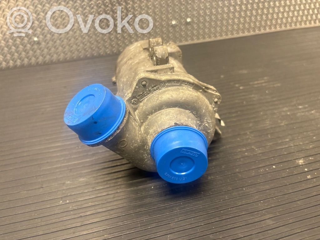 BMW 3 E90 E91 Water pump 