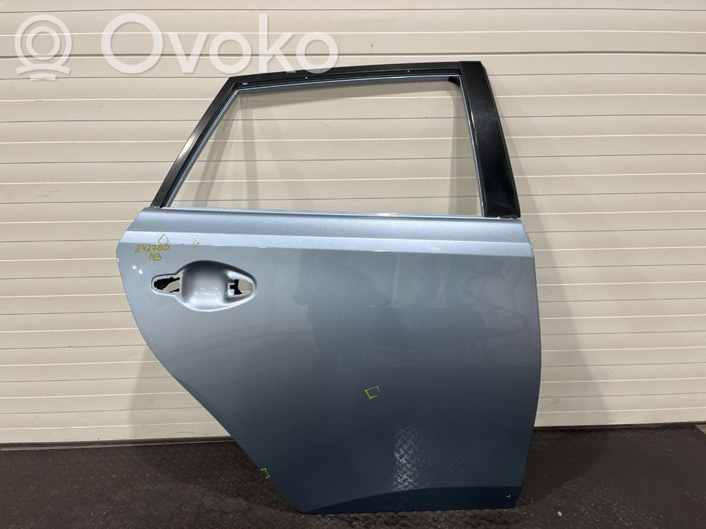 Toyota Auris E180 Puerta trasera 