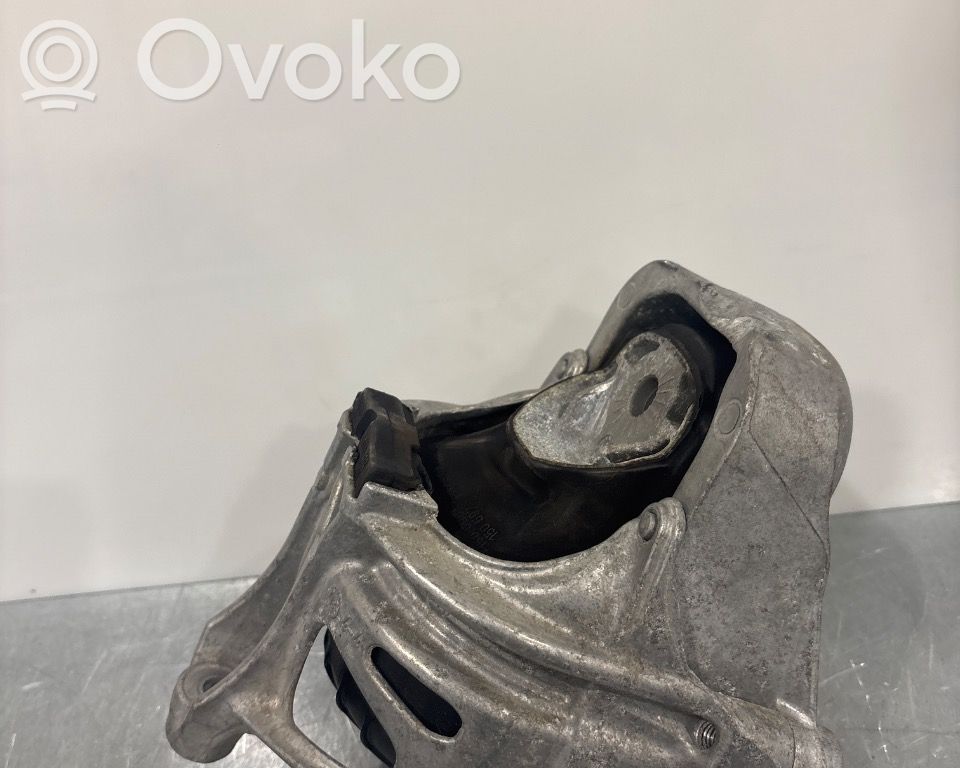 Engine mount bracket   4M0199372FC,4M0199372FC,4M0199372FC