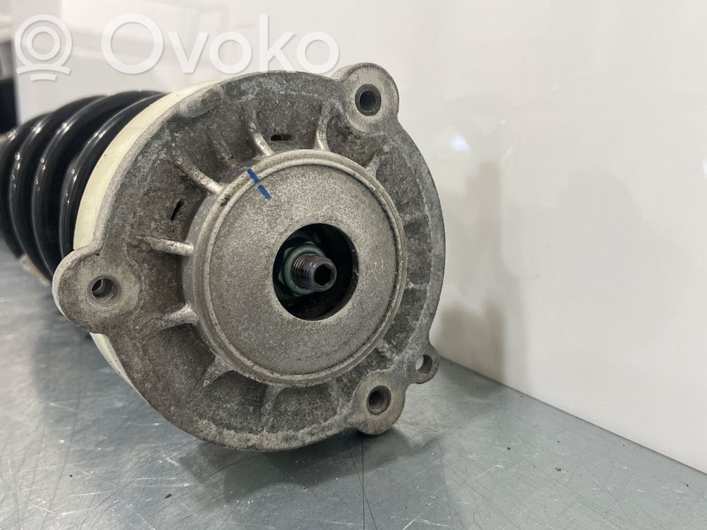 Audi A4 S4 B9 Amortyzator osi przedniej ze sprężyną