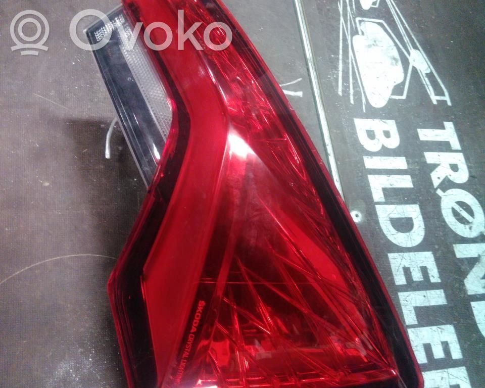 Lampa tylna   657945208,SK40311835,657945208,SK40311835