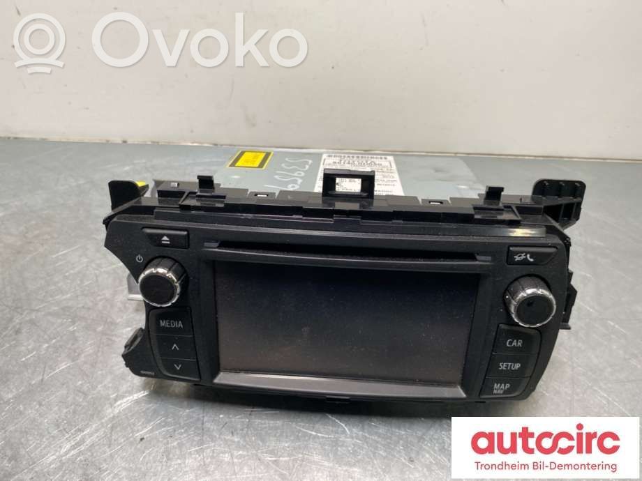Toyota Yaris Panel / Radioodtwarzacz CD/DVD/GPS 