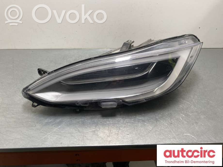 Tesla Model S Headlight/headlamp 