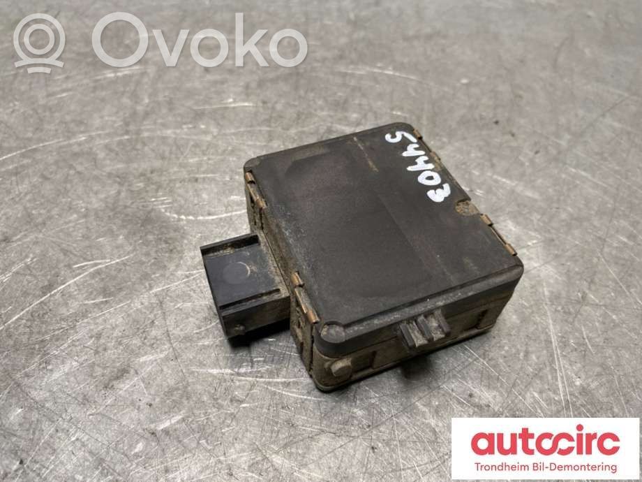 Distronic sensor radar   4M0907590D