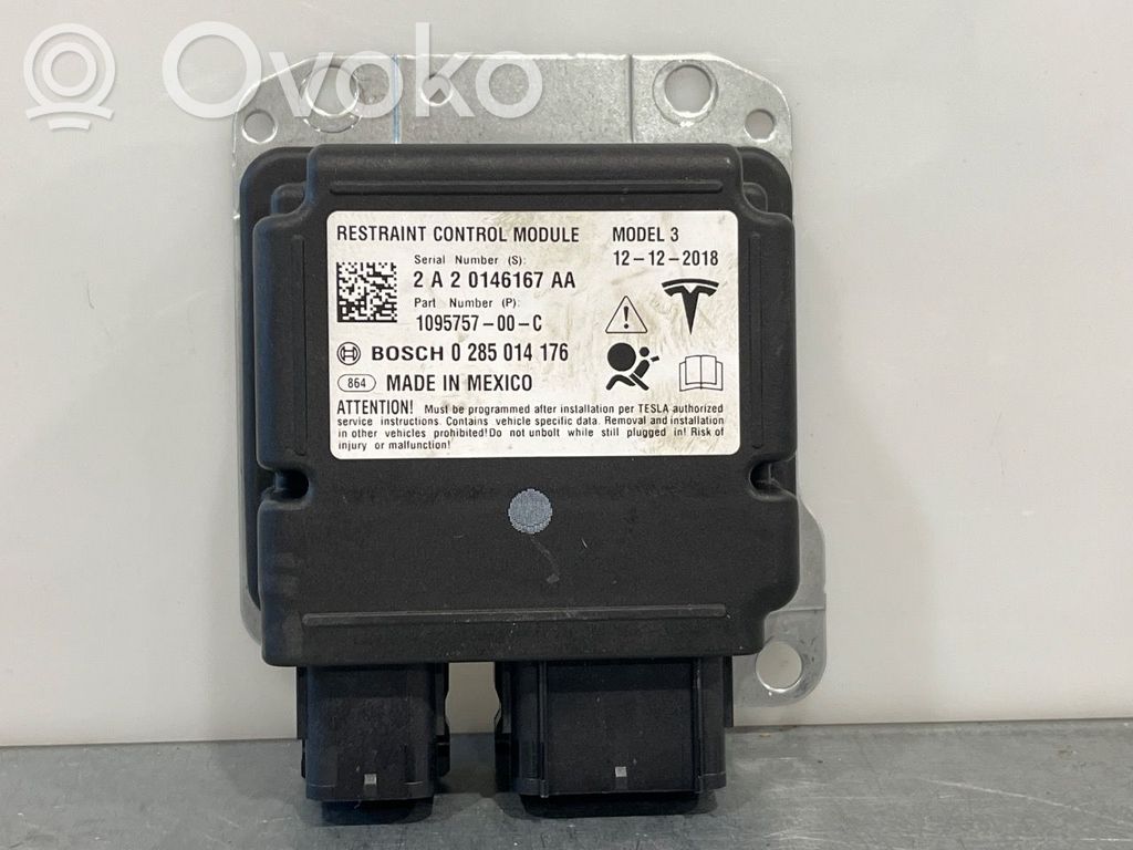 Tesla Model 3 Airbag control unit/module 