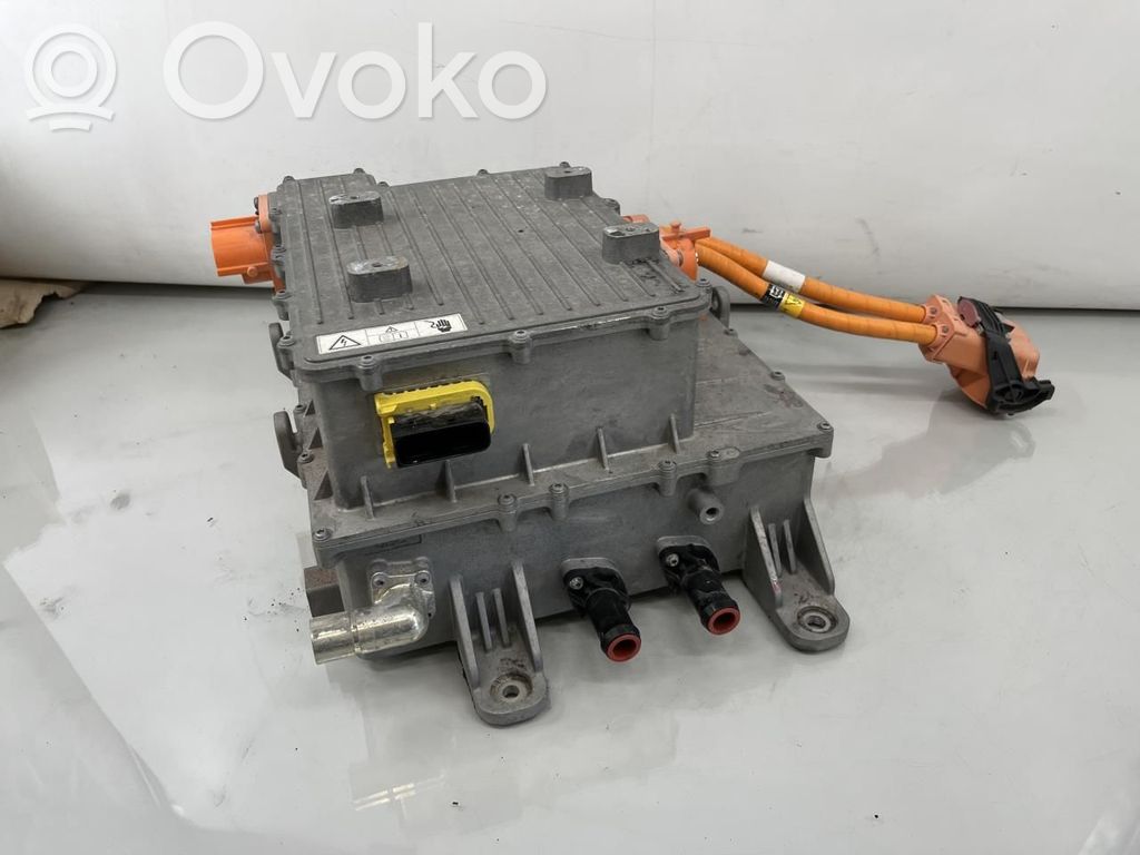 Maxus e-Deliver 3 Battery charger (optional) 