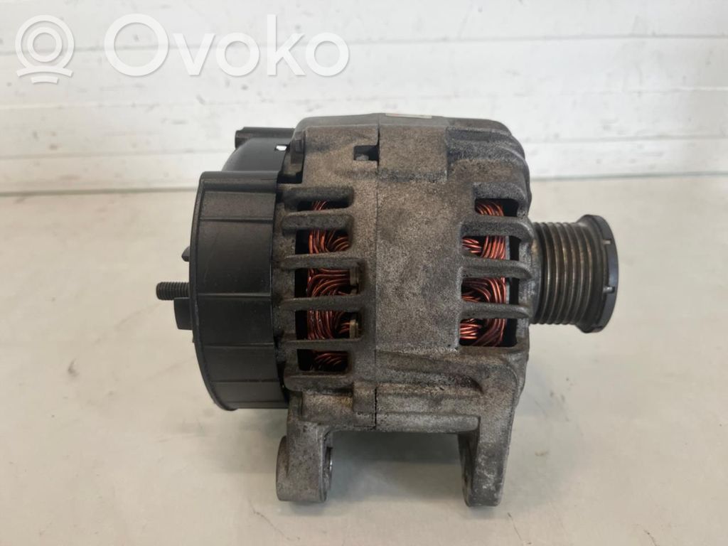 Opel Vivaro Ģenerators 