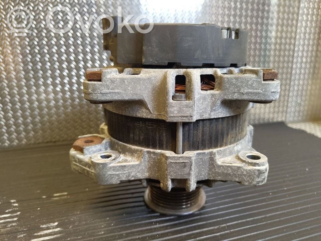 Volvo V40 Ģenerators 