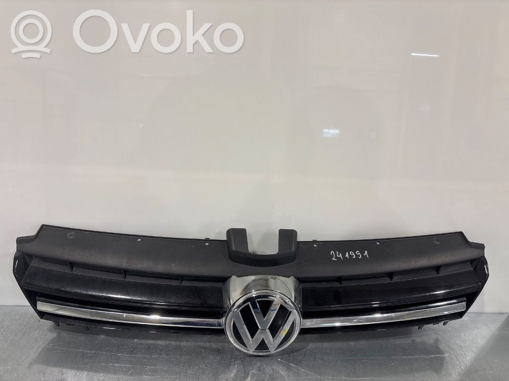 Volkswagen Golf VII Atrapa chłodnicy / Grill 