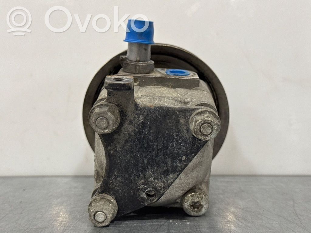 Volvo XC60 Ohjaustehostimen pumppu 