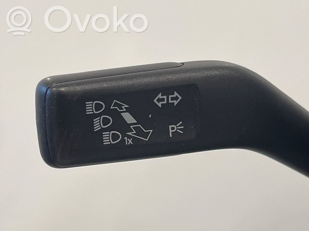 Volkswagen PASSAT B7 Interruptor de control multifunción 