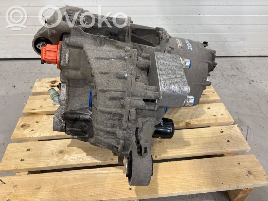 Tesla Model 3 motor de coche eléctrico 