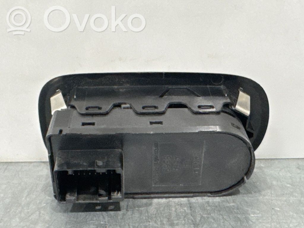 Fiat 500 Electric window control switch 