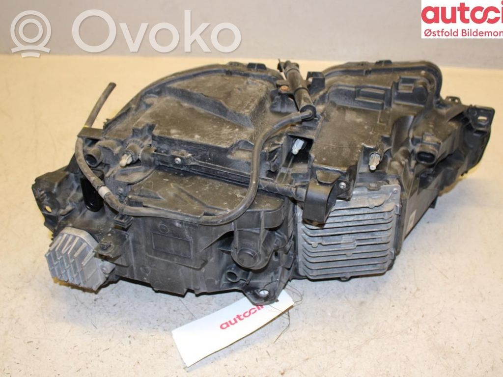 Volvo S90, V90 Lampa przednia 
