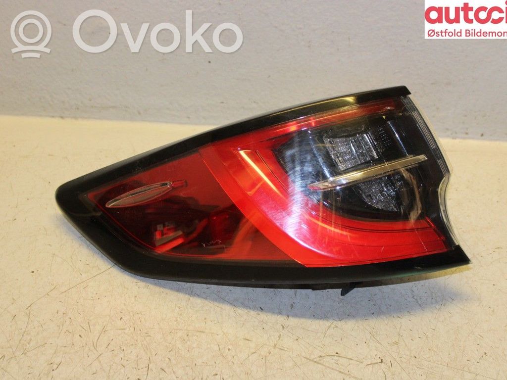 Toyota Corolla E210 E21 Luz trasera/de freno 