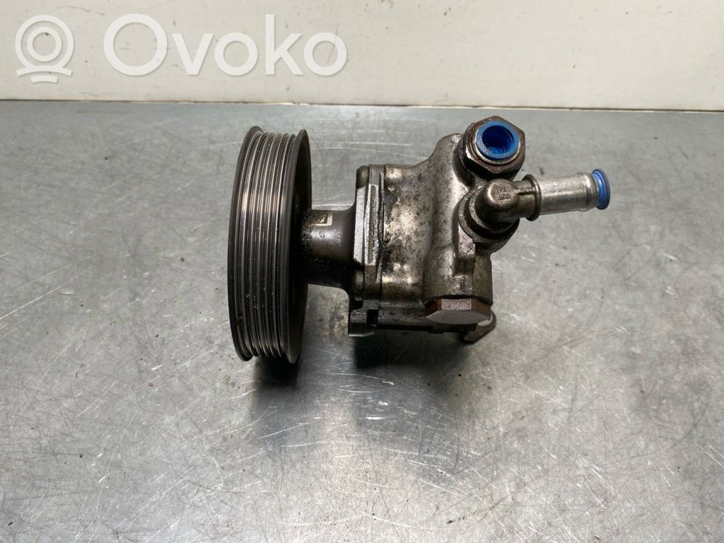 BMW X3 E83 Power steering pump 
