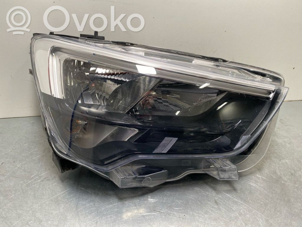 Opel Combo E Phare frontale 