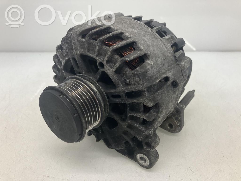 Volkswagen Golf VI Alternator 