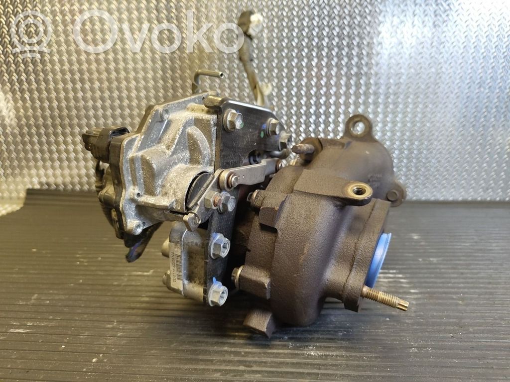 Toyota RAV 4 (XA40) Turbo 