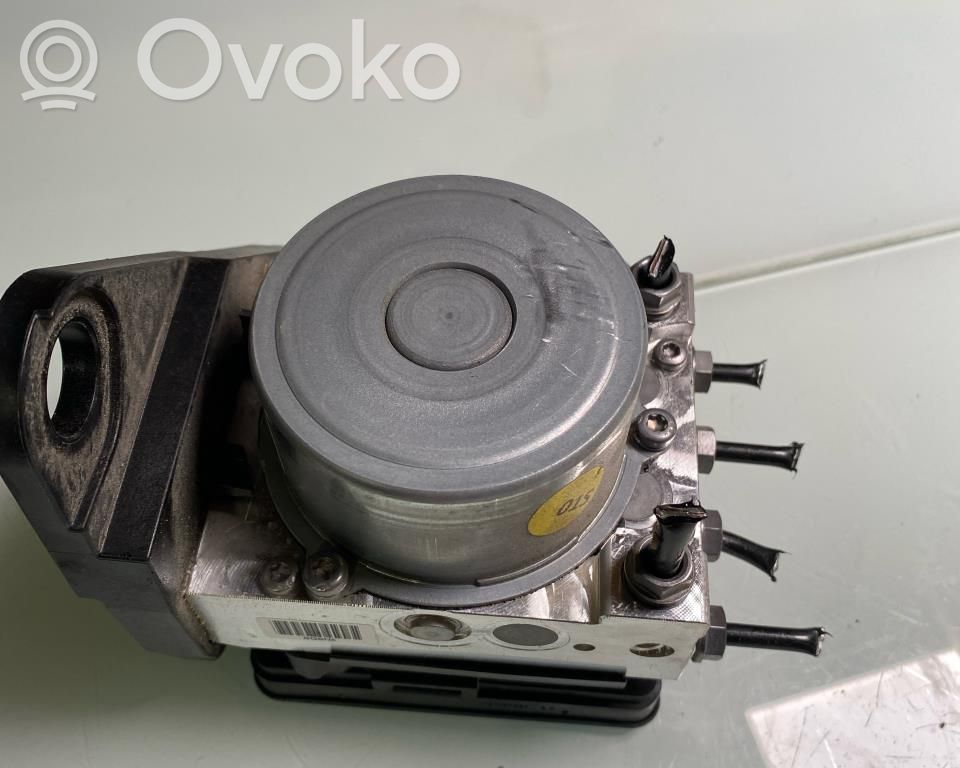 ABS-pumppu   1EA614517BC,1EA614517T,1EA614517BC,1EA614517T
