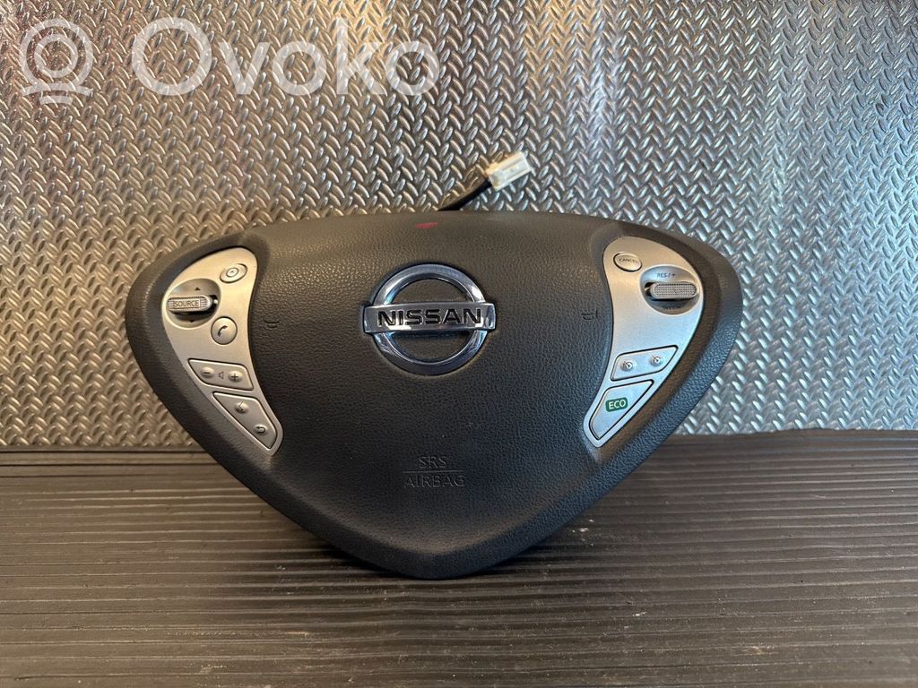 Nissan Leaf I (ZE0) Airbag volan