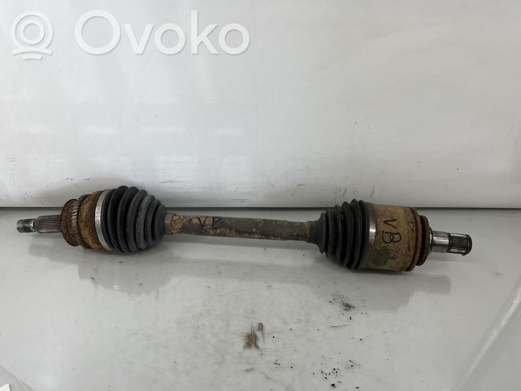Mitsubishi Pajero Półoś tylna 